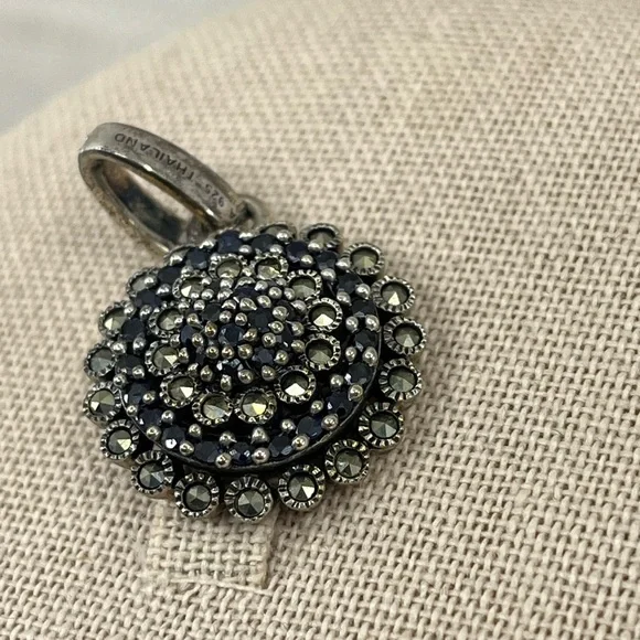 Vintage Suspicion Marcasite Pendant & Teardrop Earrings Set - Picture 7 of 17